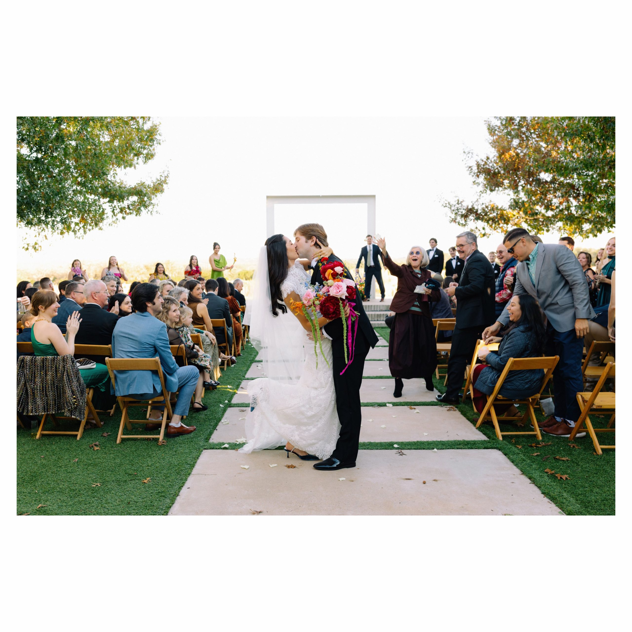 I’ve caught up on my editing and cannot wait to get back to posting long form blog posts from this past year.
Jordynn and Ben’s wedding is one that is forever steeped in my heart, and one I’m eager to share. Just a day full of energy, love, and good people 💐
